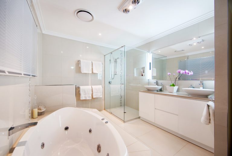 4 Ways To Renovate Your Bathroom