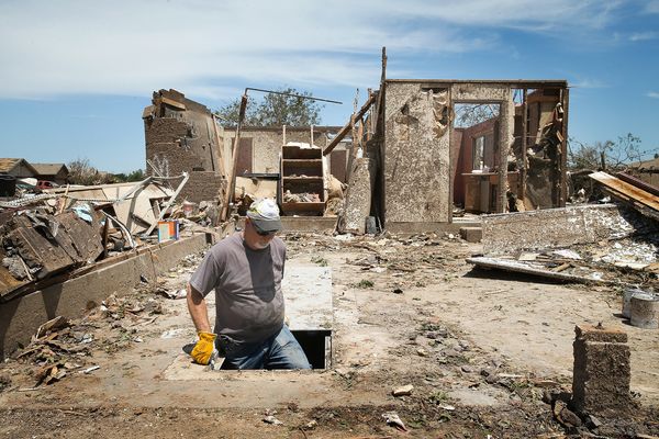 Garage Doors May Keep You Safer In Tornadoes