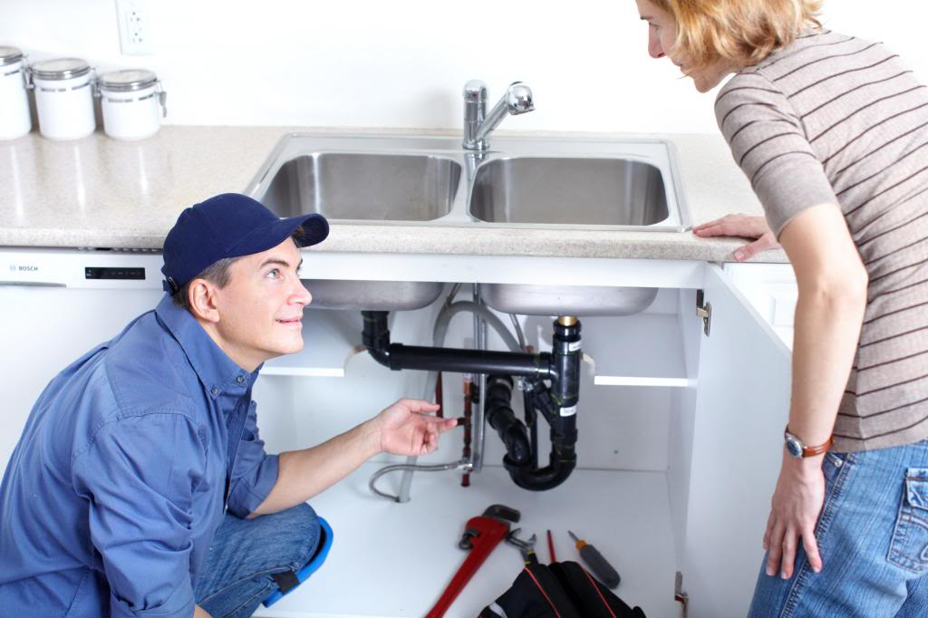 When Is Your Plumbing Issue Big Enough To Call The Plumber?