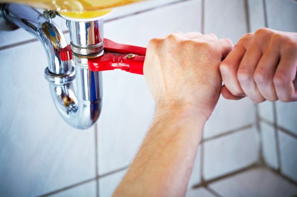 3 Easy Plumbing Tasks You Can Do On Your Own