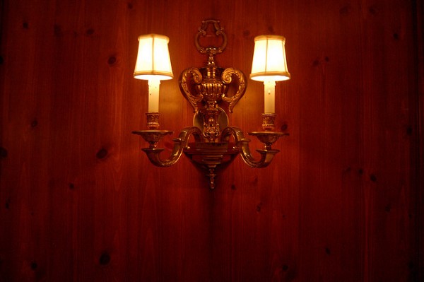 Tips For Lighting With Wall Sconces