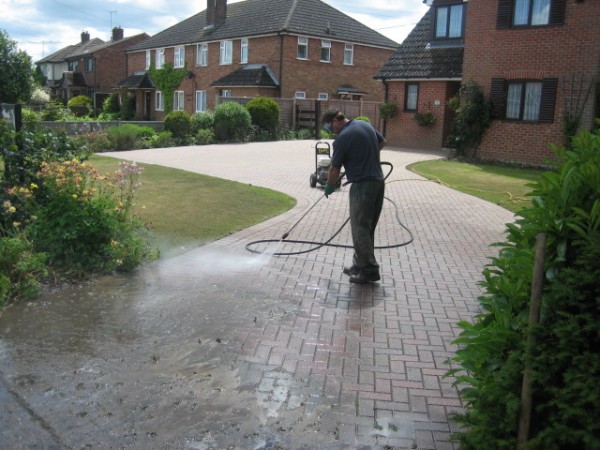 5 Tips To Cleaning Your Block Paving Driveway