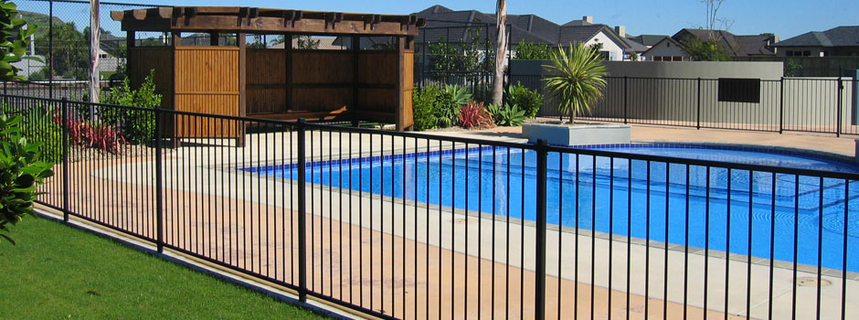 How Much Does A Swimming Pool Fence Cost?