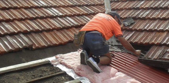 Why You Shouldn’t Do Roof Repairs On Your Own