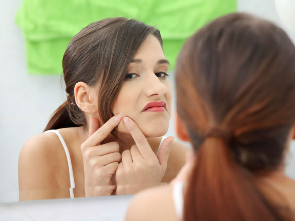 All About Acne and How To Treat It Effectively