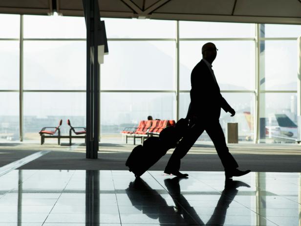 Stuck At The Airport? 5 Easy To Do Exercises During A Delay