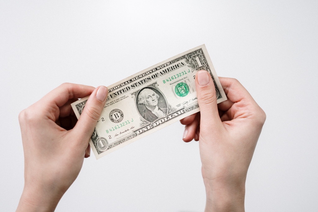 Tips For Teaching Your Teens Better Money Management