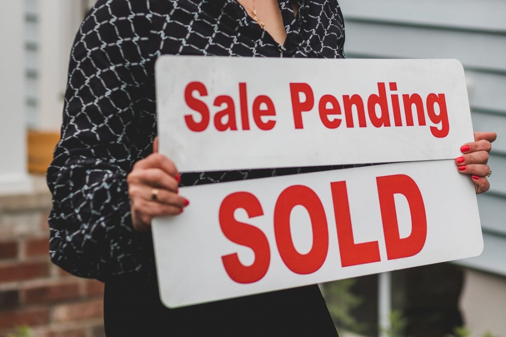 Ready To Sell Your Home? Here's 5 Tips To Help You Get Bids