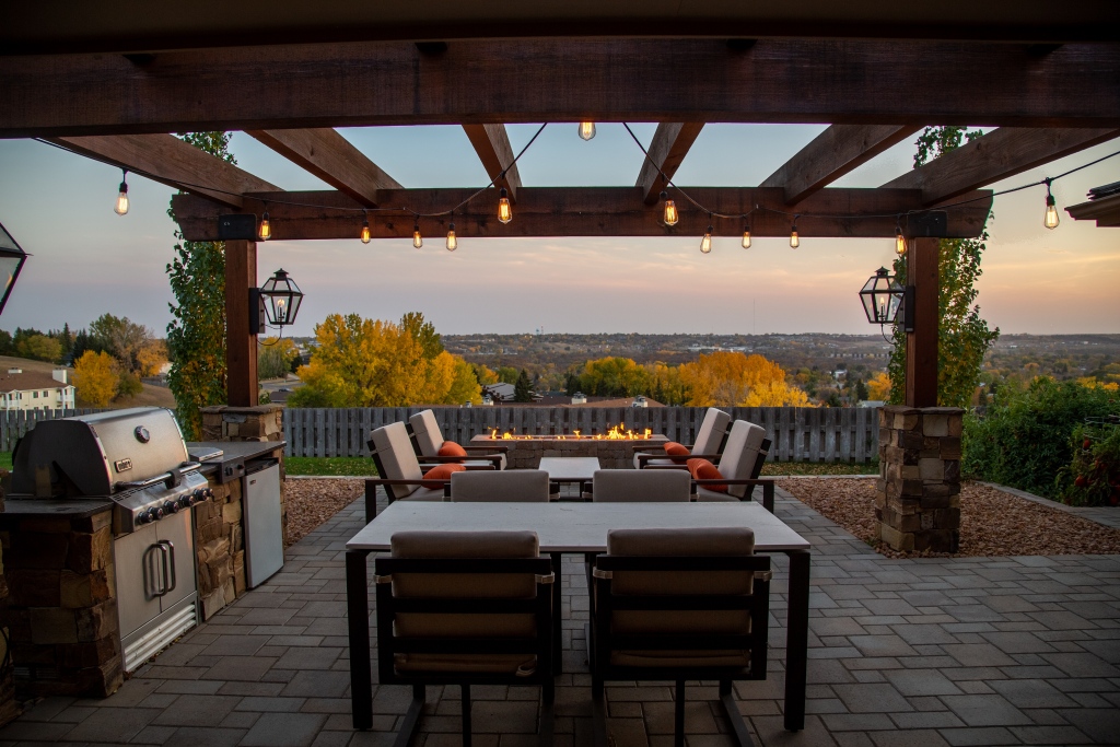 A beautiful, cozy backyard patio area